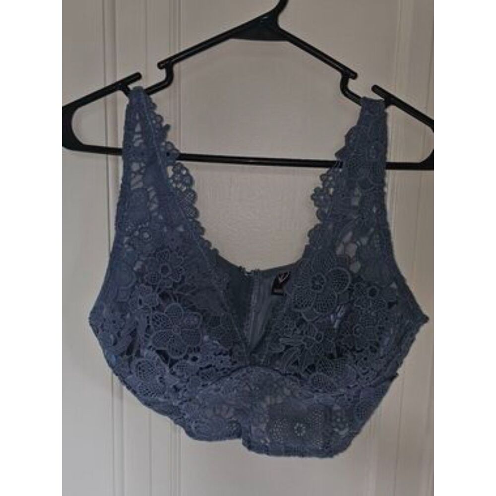 Windsor Women's Blue Crop-top